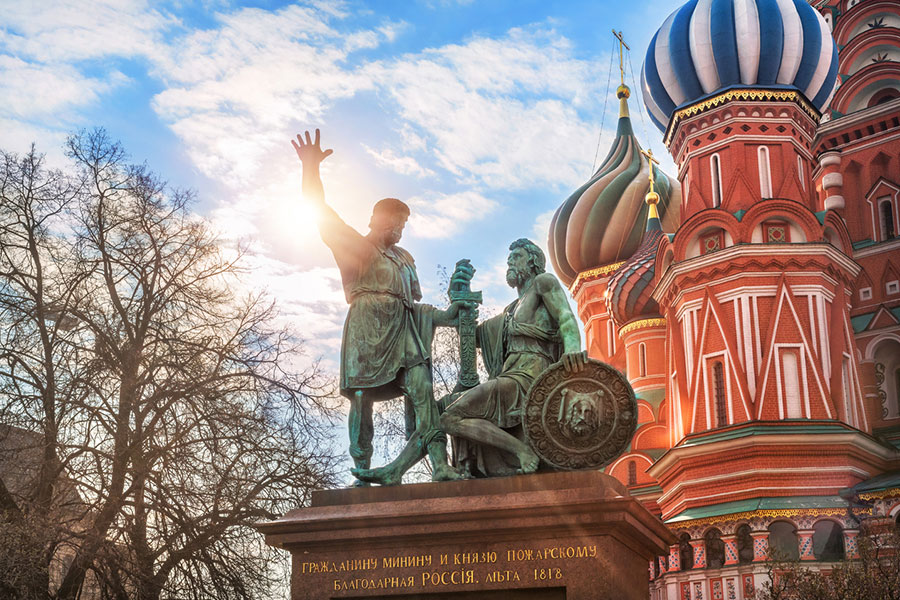 Monument to Minin and Pozharsky