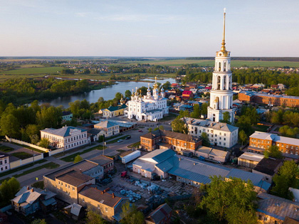 10-дневный тур от Москвы до Санкт-Петербурга