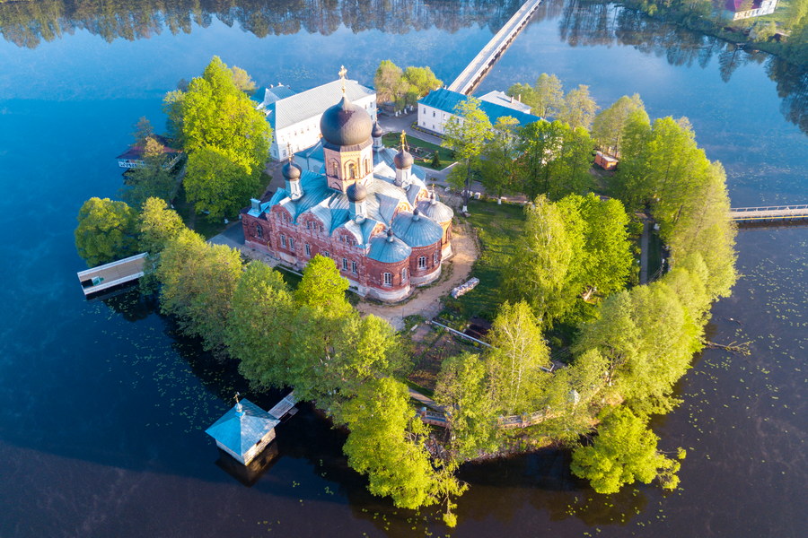 Mary Cloister on an island in the middle of Vyatskoye Lake, Pokrov