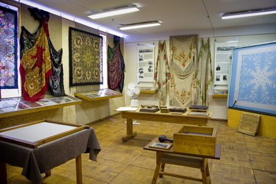Museum of the Russian Headscarf and Shawl