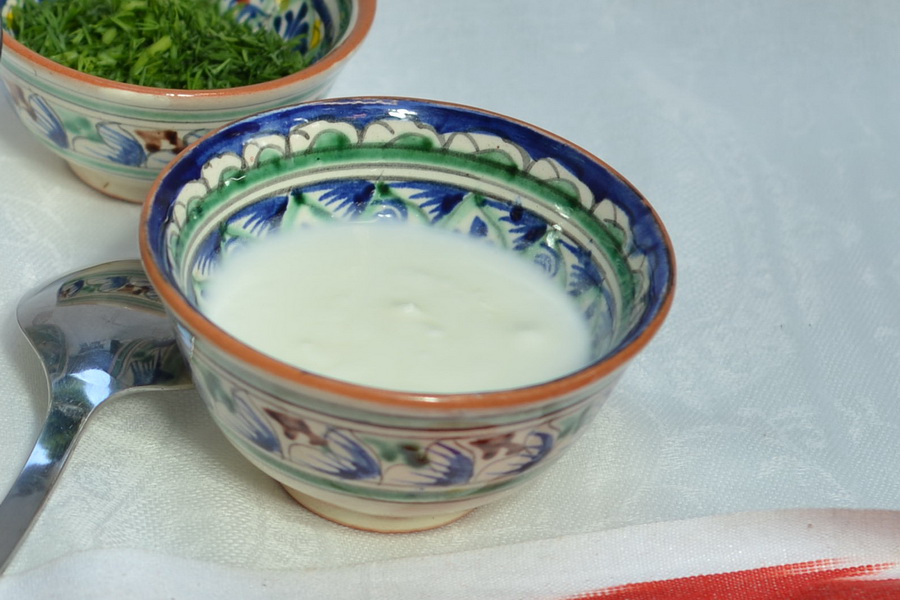 Таджикские молочные продукты, Традиционная таджикская еда