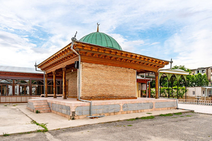 Khazrati-Shokh Mausoleum, Istaravshan