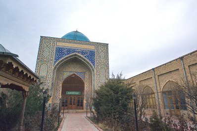 イスタラフシャン（ウラ・チューベ）、タジキスタン