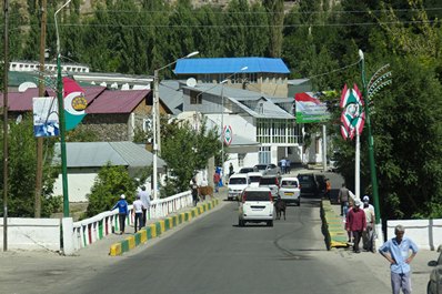 Городская улица, Хорог