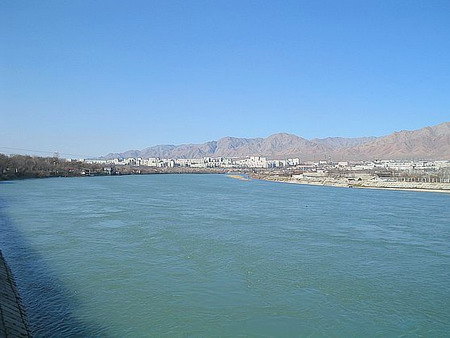 Ленинабад Кайраккумское водохранилище