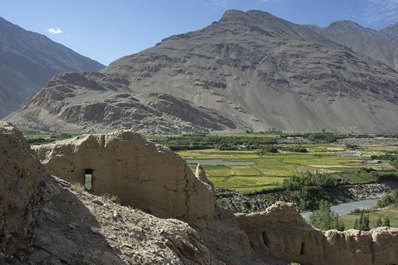 Fortress Kah-Kakha, Pamir Highway