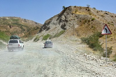 Road conditions on the Pamir Highway