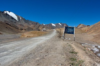 Road conditions on the Pamir Highway
