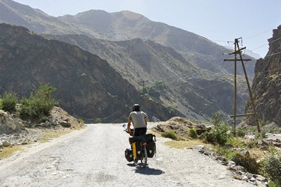 Road conditions on the Pamir Highway