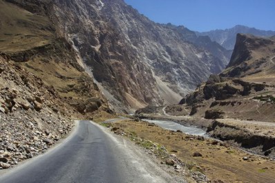 Дорога в Хорог, Памирский тракт