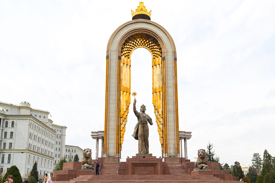 Statue of Ismail Samani, Dushanbe
