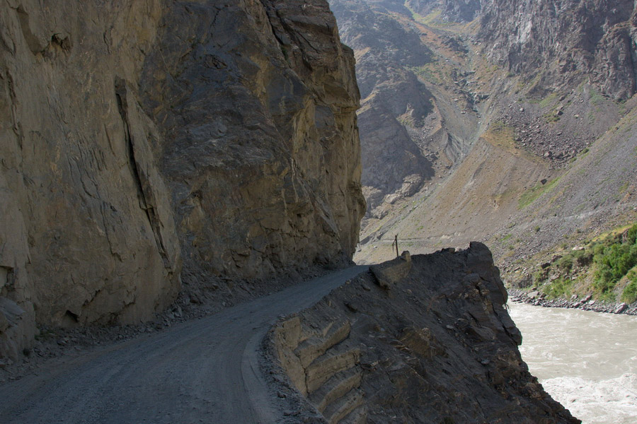 pamir highway tour lake ishkashim dushanbe khumb kalai langar khorog murgab karakul tajikistan 2022 2021 iskanderkul advantour tours