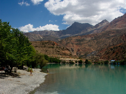 Поездка на озеро Искандеркуль из Душанбе
