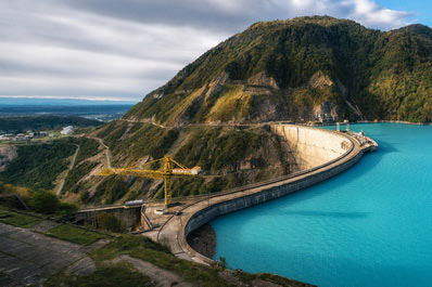 Presa de Inguri, Georgia
