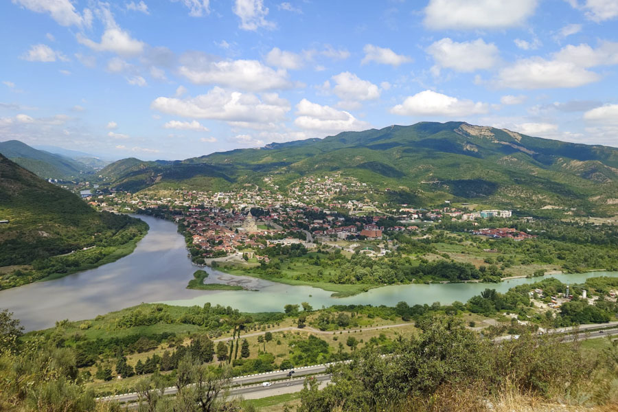 Vista de Mtskheta, Georgia