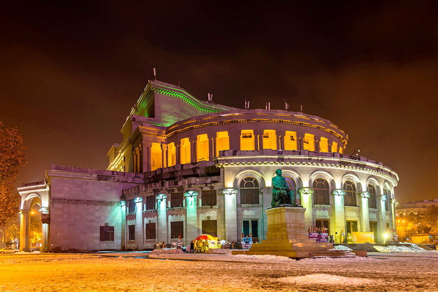Teatro Académico Nacional de Ópera y Ballet, Ereván, Armenia