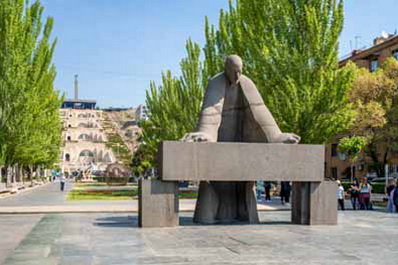 Monumento a Tamanyan, Ereván, Armenia