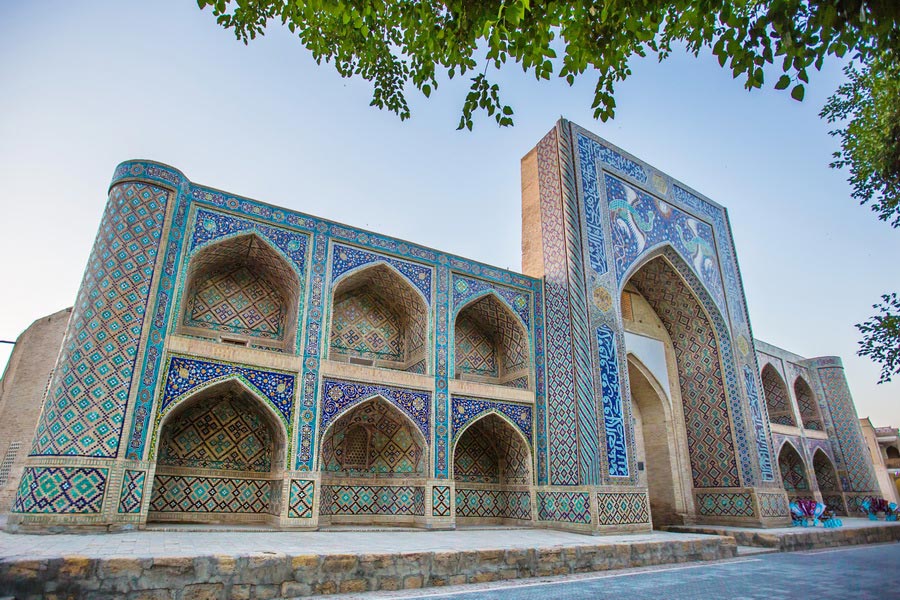 Nadir Divan-begi Madrasah, Bukhara