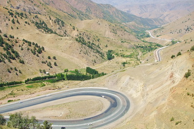 Kamchik Pass