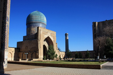 Bibi Hanum Mosque