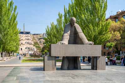 Monument to Tamanyan, Yerevan, Armenia