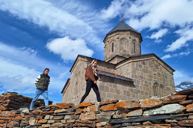 Iglesia de la Santísima Trinidad de Gergeti, cerca de Stepan