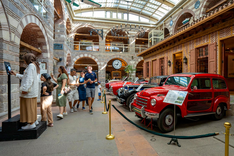 Visitors, Rahmi M. Koç Museum Ankara