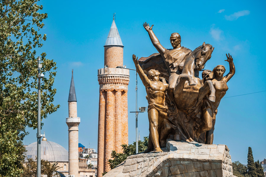Yivli Minaret, Antalya