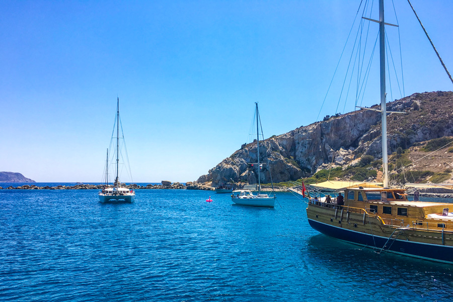 
Orak Island Bay (Orak Adası)