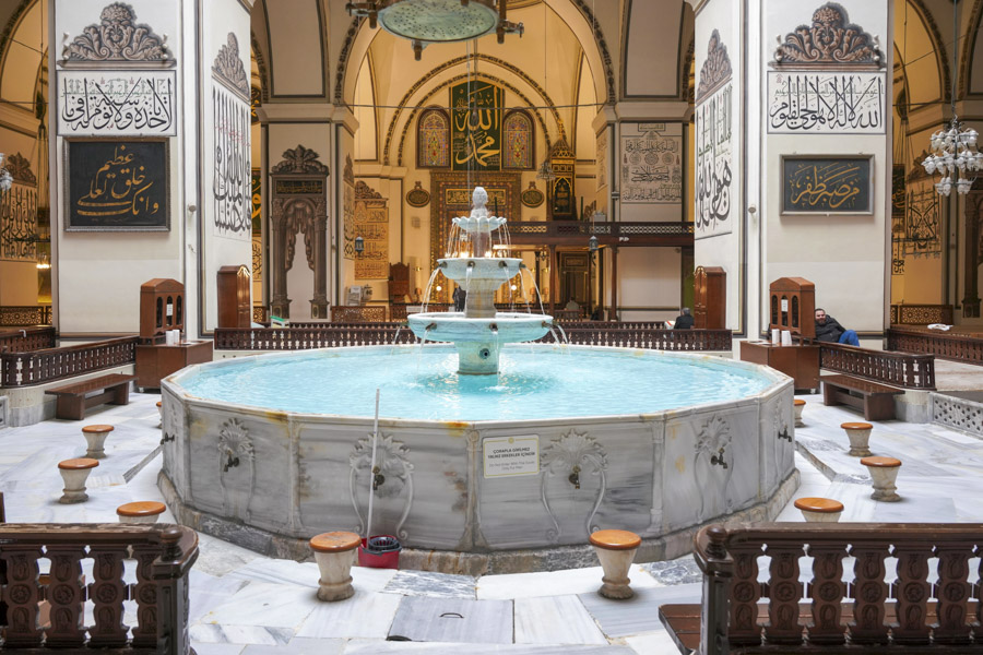Bursa Ulu Cami (Grand Mosque) Bursa Ulu Cami (Grand Mosque)
