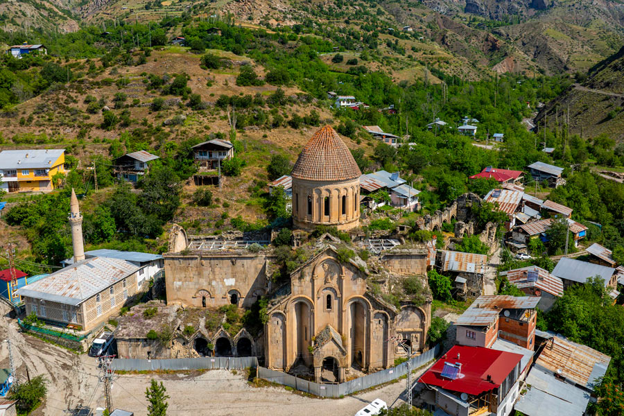Öşvank Monastery (Oshki Monastery) near Erzurum