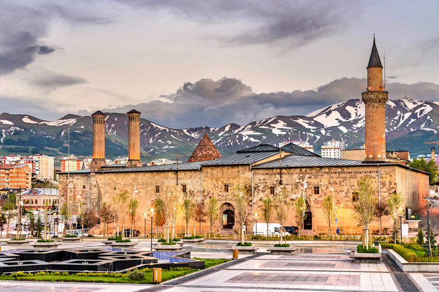 The Grand Mosque (Ulu Camii), Erzurum