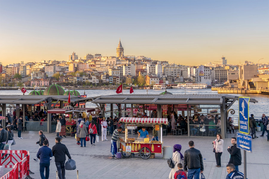 Eminönü Square, Istanbul