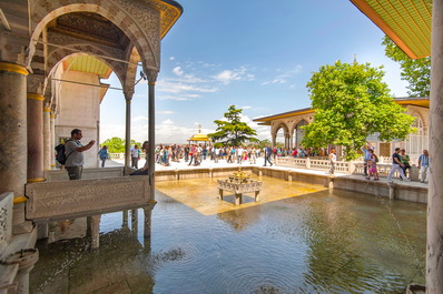 Fourth Courtyard, Topkapi Palace, Istanbul