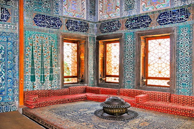Tokapi Palace Harem Interior, Istanbul, Turkey