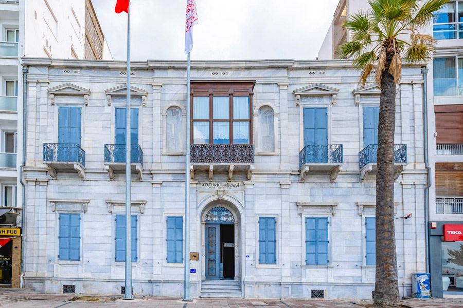 Izmir Ataturk Museum