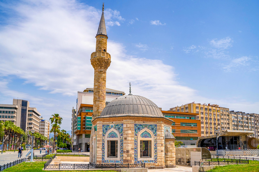 Yalı Mosque, Izmir