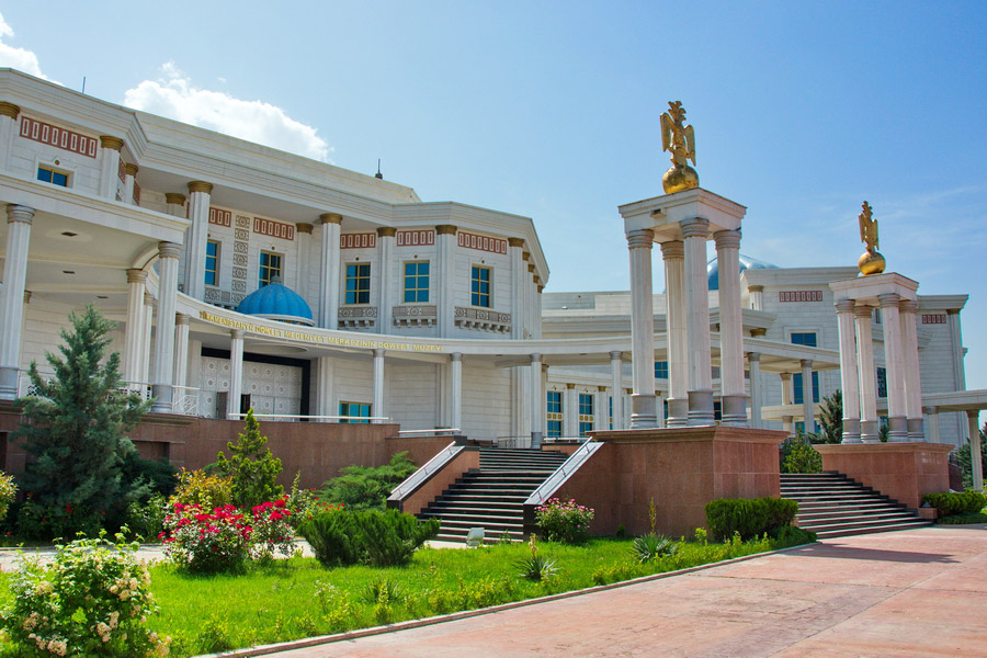 Staatliches Museum des Staatlichen Kulturzentrums von Turkmenistan, Aschgabat