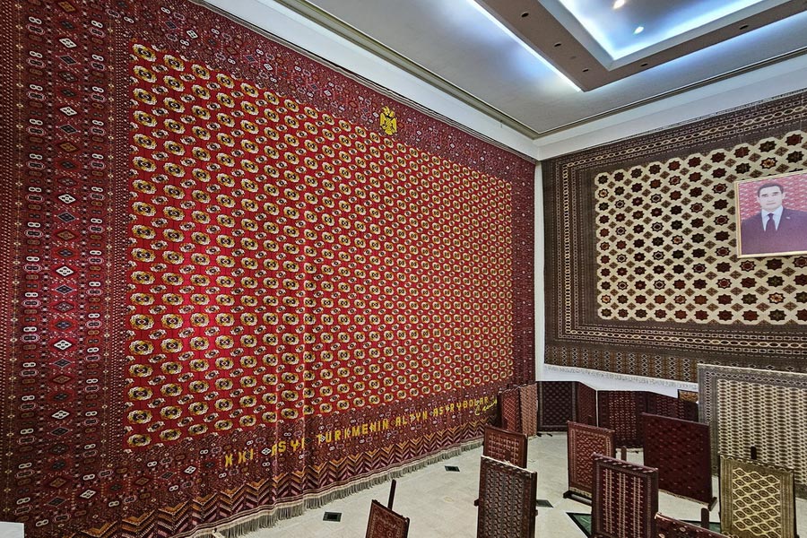 Museo de Alfombras de Turkmenistán, Asjabad