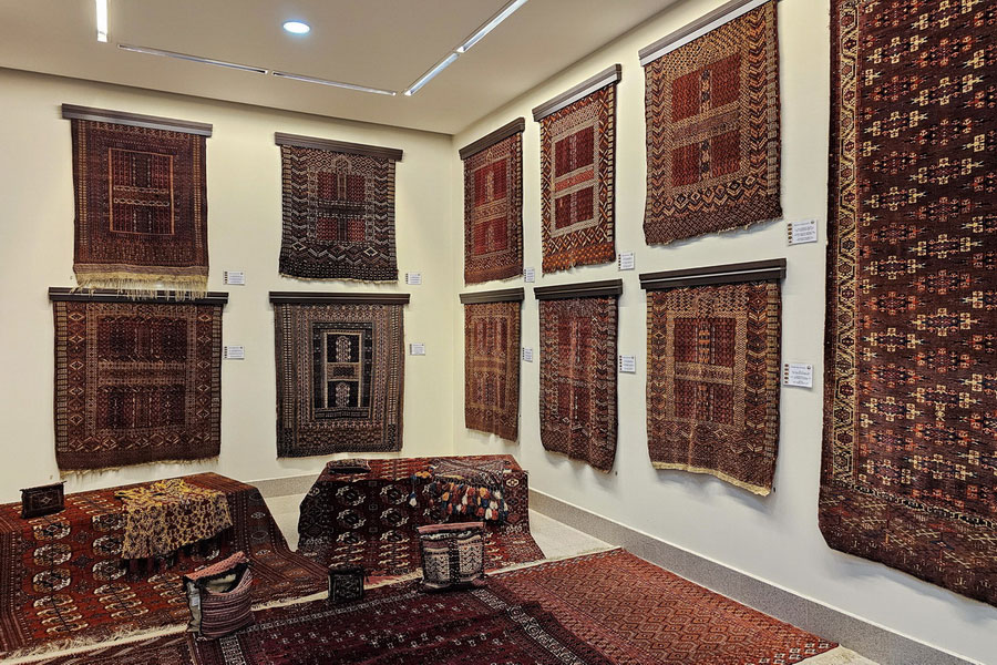 国立トルクメン絨毯博物館、アシガバート