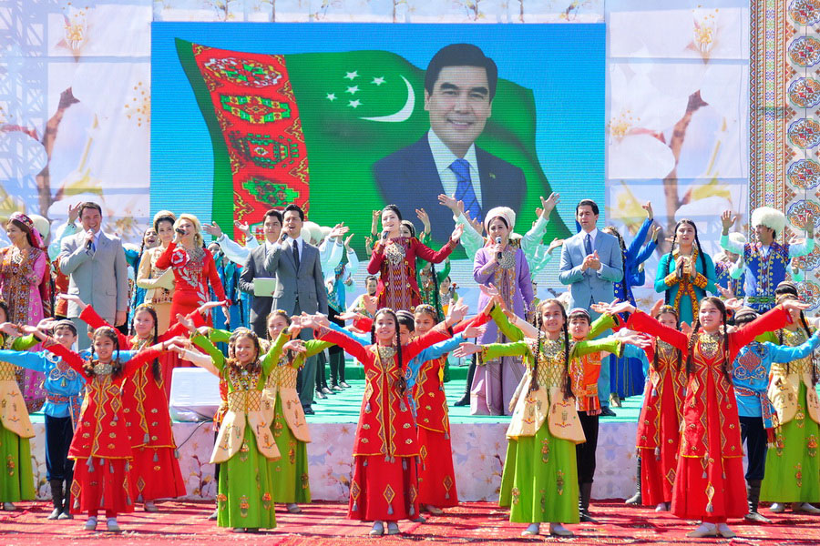 Musique turkmène et danse au Turkménistan