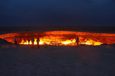 Le cratère de gaz Darvaza, le Turkménistan