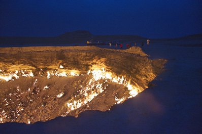 Le cratère de gaz Darvaza, le Turkménistan
