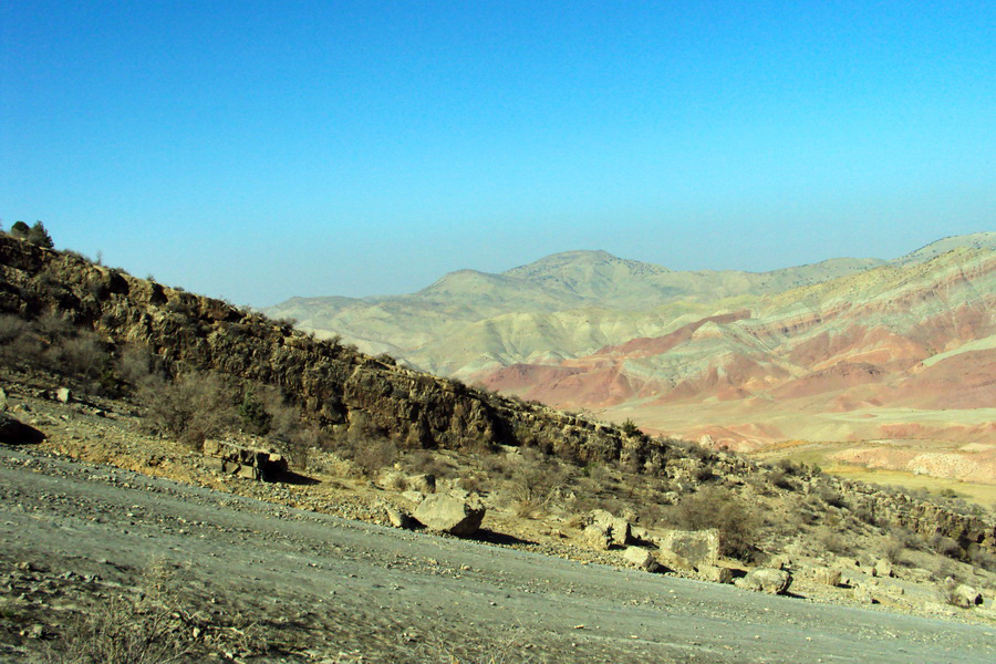 Dinosaur Plateau, Magdanly