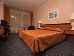 Simple Standard, Hôtel Ak Altyn