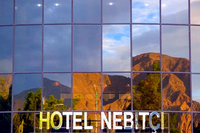 Фасад, Гостиница Nebitchi