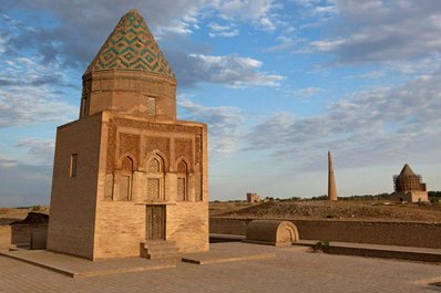 Mausoleum de Il-Arslan, Kounya-Ourgentch