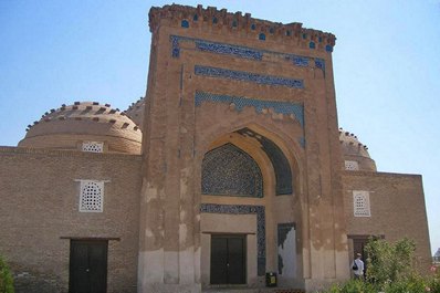 Mausoleum of Nadzhimetdin Kubra, Kunya-Urgench