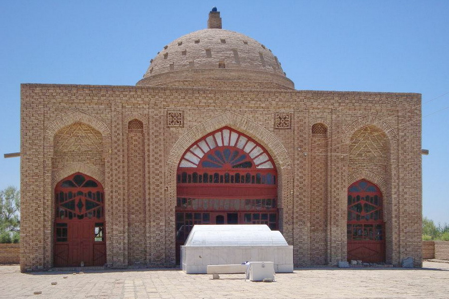 Мечеть Талхатан-баба в окрестностях Мары