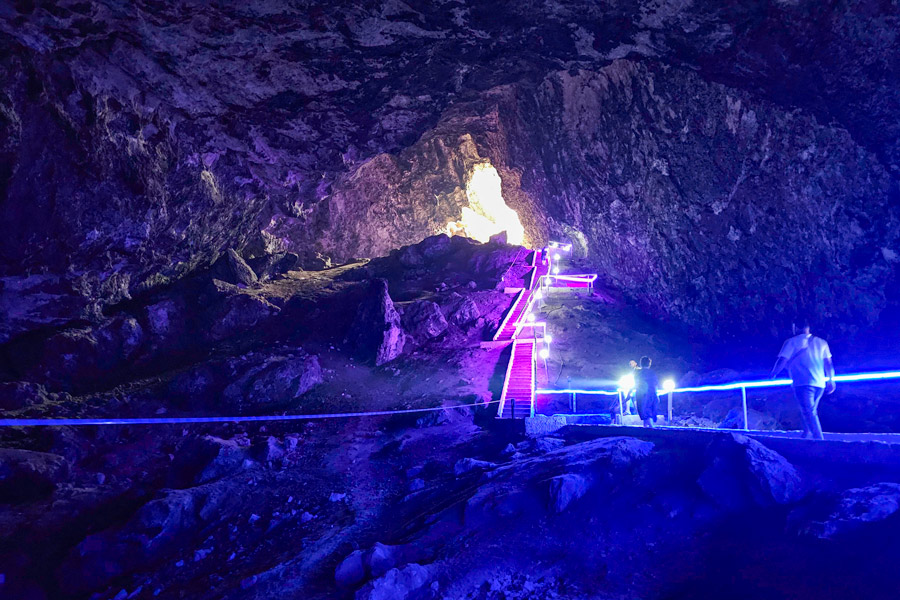 Underground Lake Kow-Ata in Turkmenistan